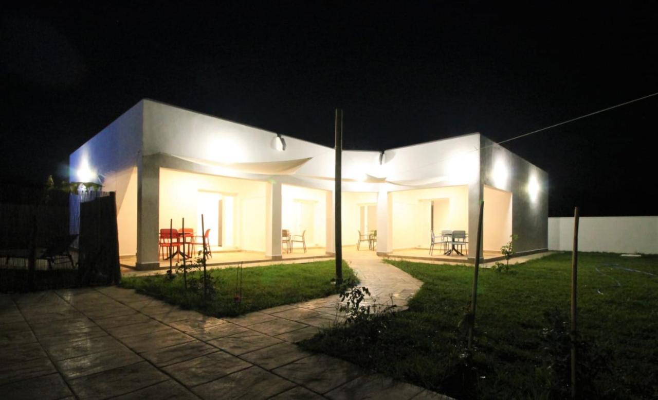 Ishel Trafalgar Zahora Exterior photo